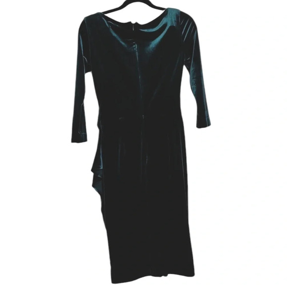 Betsy Johnson Green velour velvet style size 2 in excellent like new condition - Picture 4 of 5